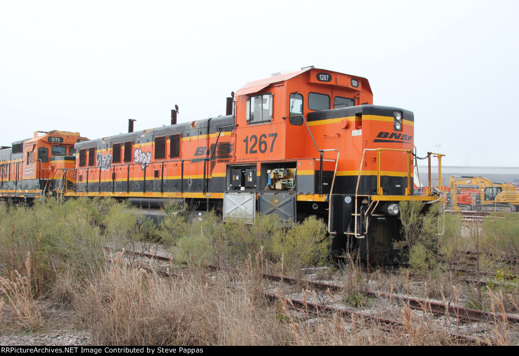 BNSF 1267